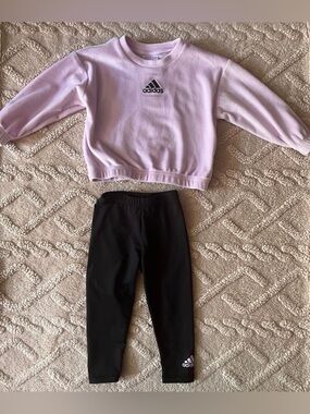 Girls 12M Adidas 2pc Outfit Set - Soft Velvety Lilac Sweater & Black Leggings